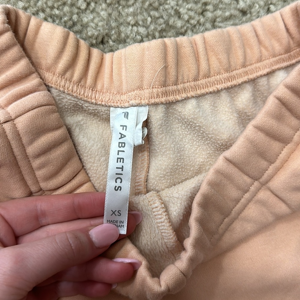 Fabletics Sweatshorts - Picture 2 of 2
